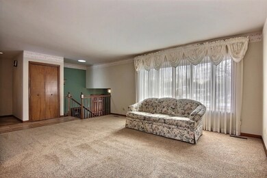 1014 W Elm Place, Griffith, IN 46319 - photo 3