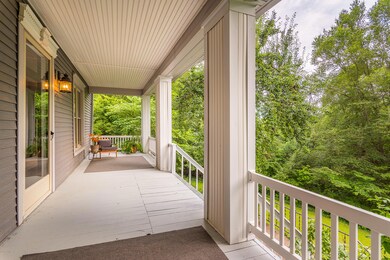 1314 Riddle Rd, New Albany, IN 47150 - photo 5