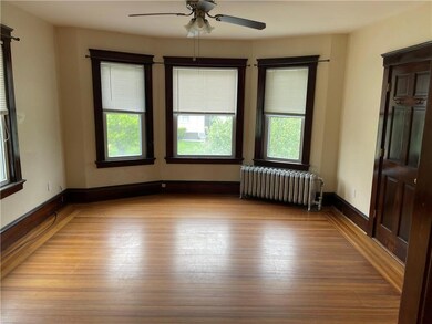 319 Broadway unit 2, Newport, RI 02840 - photo 2