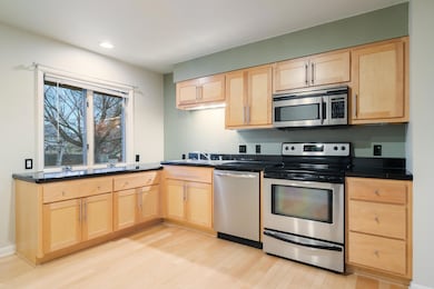 314 Center Ave unit 3, Sheboygan, WI 53081 - photo 4