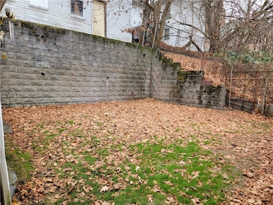 1318 5th Ave, Coraopolis, PA 15108 - photo 2