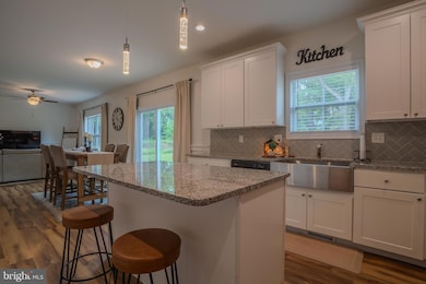 52 Fennec Fox Ln, Shenandoah Junction, WV 25442 - photo 6