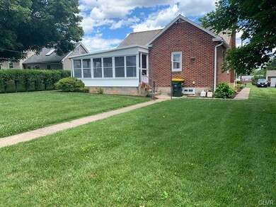 75 N Broad Street Extension unit Extension, Nazareth, PA 18064 - photo 3