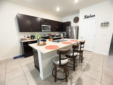 2922 Boxwood Grove Row, Wesley Chapel, FL 33543 - photo 5