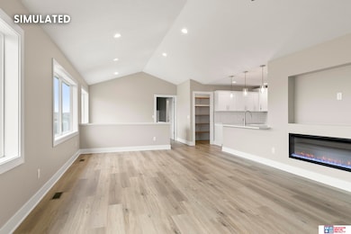 8020 Ephraem Ln, Lincoln, NE 68516 - photo 3
