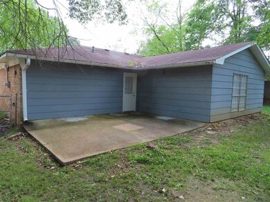 405 Crestview Dr, Clinton, MS 39056 - photo 2