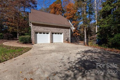 321 Forbes Ct, Clover, SC 29710 - photo 4