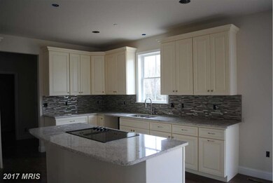 7219 Jockey Ct, Hughesville, MD 20637 - photo 2