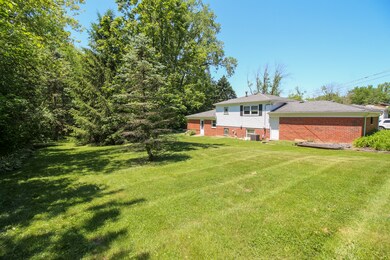 18201 Rockwell Ave, Homewood, IL 60430 - photo 4