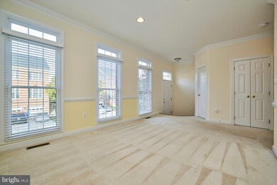4557 Fair Valley Dr, Fairfax, VA 22033 - photo 6