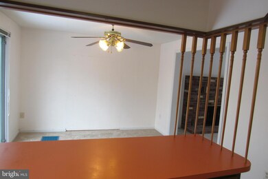 1129 Apple Orchard Cir, Berkeley Springs, WV 25411 - photo 7