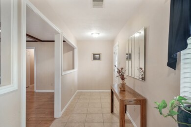 2105 Ryan Dr, Alvin, TX 77511 - photo 5