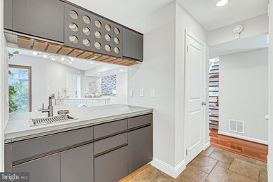 1982 Solaridge Ct, Reston, VA 20191 - photo 5