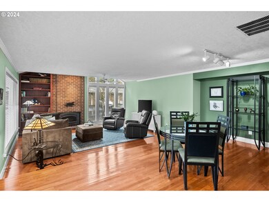 Living Room/Dining Room