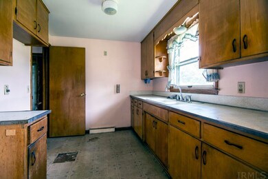 2424 Chippewa Dr, Elkhart, IN 46517 - photo 5