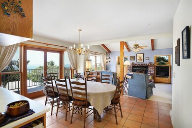 05-Dining Area