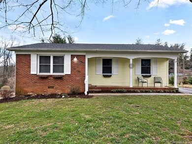 33 High Meadow Rd, Asheville, NC 28803 - photo 2