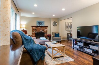 21 Potter Ave unit 1, Plainville, MA 02762 - photo 4