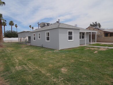 576 N 5th St, Blythe, CA 92225 - photo 4