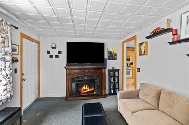 39 Old Pound Hill Rd, North Smithfield, RI 02896 - photo 4