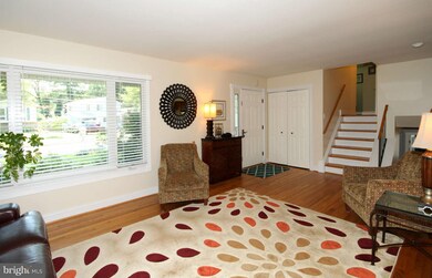 4208 San Juan Dr, Fairfax, VA 22030 - photo 4