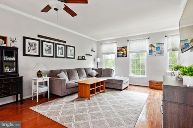 25363 Crossfield Dr, Chantilly, VA 20152 - photo 2