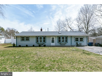 321 Cedar Ln, Mount Laurel, NJ 08054 - photo 2