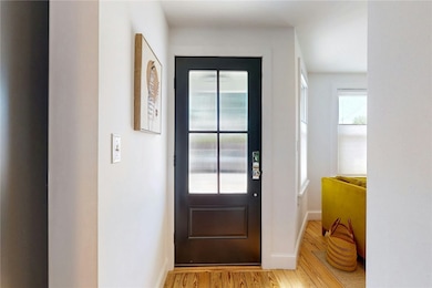 129 Cedar Ave, Riverside, RI 02915 - photo 4