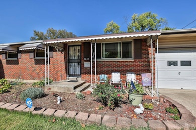 5643 Red Cedar Dr, Cincinnati, OH 45224 - photo 2