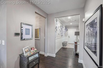 2001 Trimble St, Lake Orion, MI 48360 - photo 4