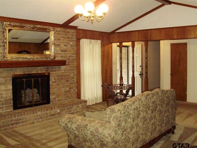 8211 8211 Purdue Dr, Tyler, TX 75703 - photo 2