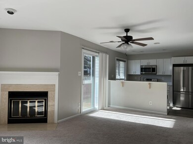 12905B Lee Jackson Memorial Hwy unit 12905B, Fairfax, VA 22033 - photo 2