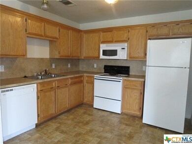 3114 Yaupon Rd unit A, Copperas Cove, TX 76522 - photo 4