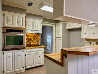 56 Lanshire Dr, Texarkana, TX 75503 - photo 4