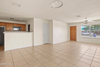 5740 Saluki Dr unit A, El Paso, TX 79924 - photo 7