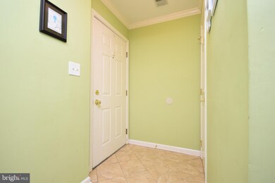 11014 Koman Cir unit 203, Manassas, VA 20109 - photo 6