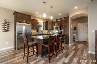2459 Waterpark Loop SE-16
