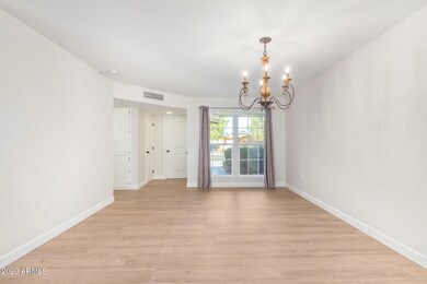 10327 W Ocotillo Dr, Sun City, AZ 85373 - photo 7