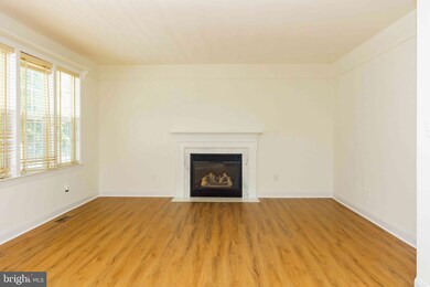 11724 Bryce Overlook Ct, Columbia, MD 21044 - photo 5