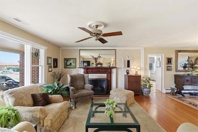 3437 Sale Dr, Virginia Beach, VA 23464 - photo 3