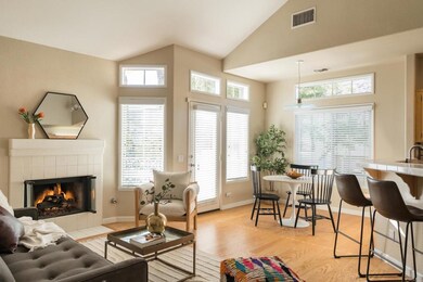 12662 Springbrook Dr unit B, San Diego, CA 92128 - photo 2