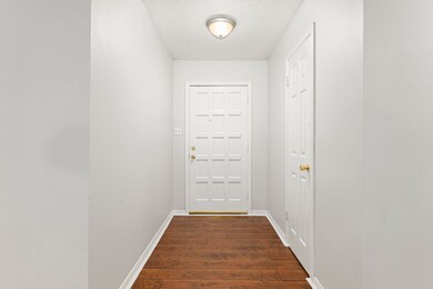 1806 Cedar Dr, Richmond, TX 77469 - photo 4