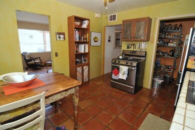 7 Kitchen to Living