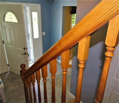 214 Kings Ridge Rd, Wakefield, RI 02879 - photo 7