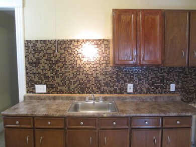 43 Hollywood St unit 1L, Springfield, MA 01108 - photo 2