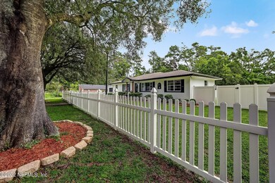 1125 Fountain Rd, Jacksonville, FL 32205 - photo 4