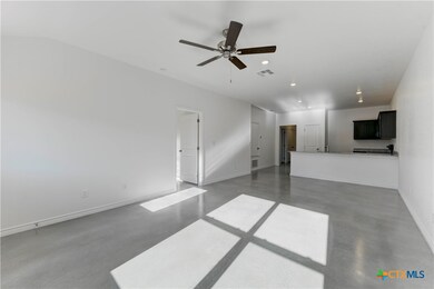 526 Lost Trail unit B, Copperas Cove, TX 76522 - photo 4