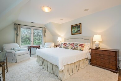 019-photo-bedroom-6290831