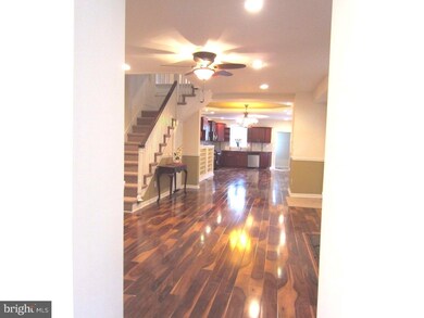 454 E Church Ln, Philadelphia, PA 19144 - photo 4