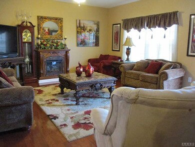 Large Living Room - Open Floor Plan